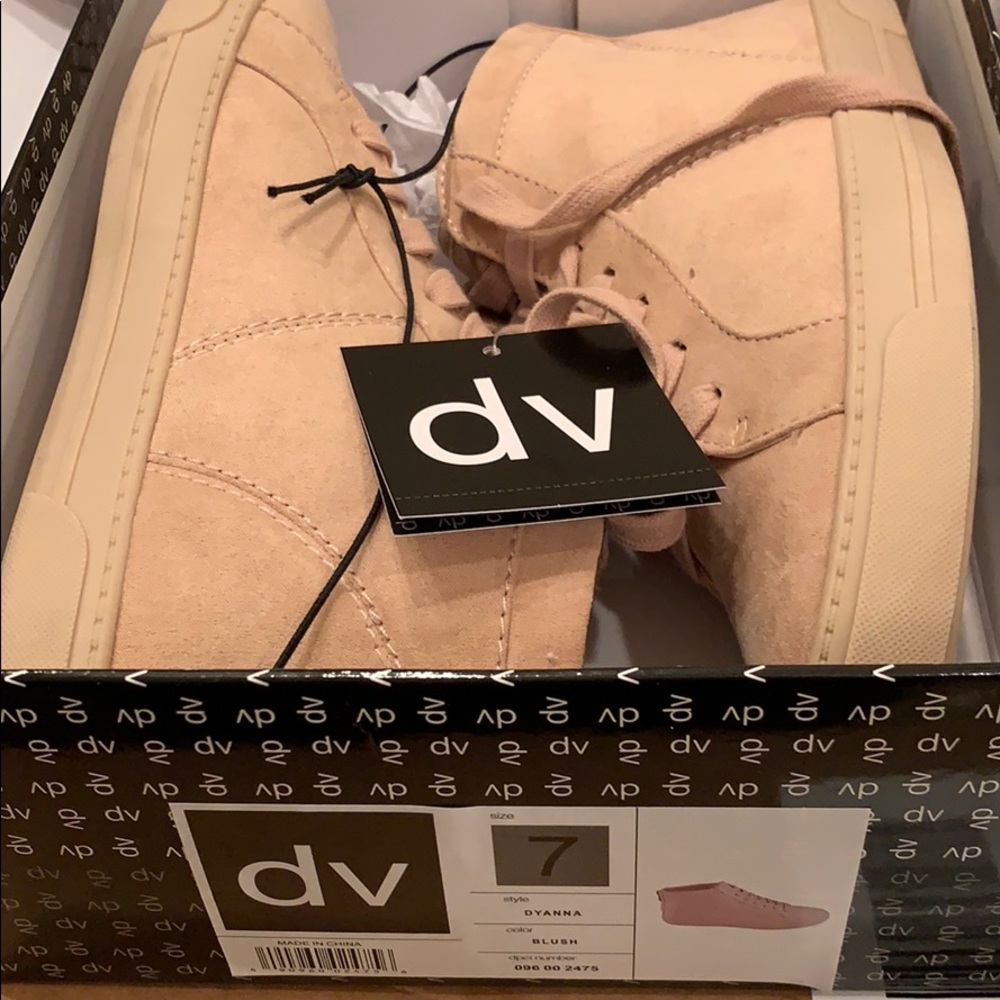 DV by Dolce Vita Dyanna shoes size 7